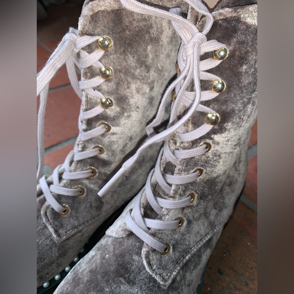 Stuart Weitzman Allie Pearl Bootie 5.5 - image 2